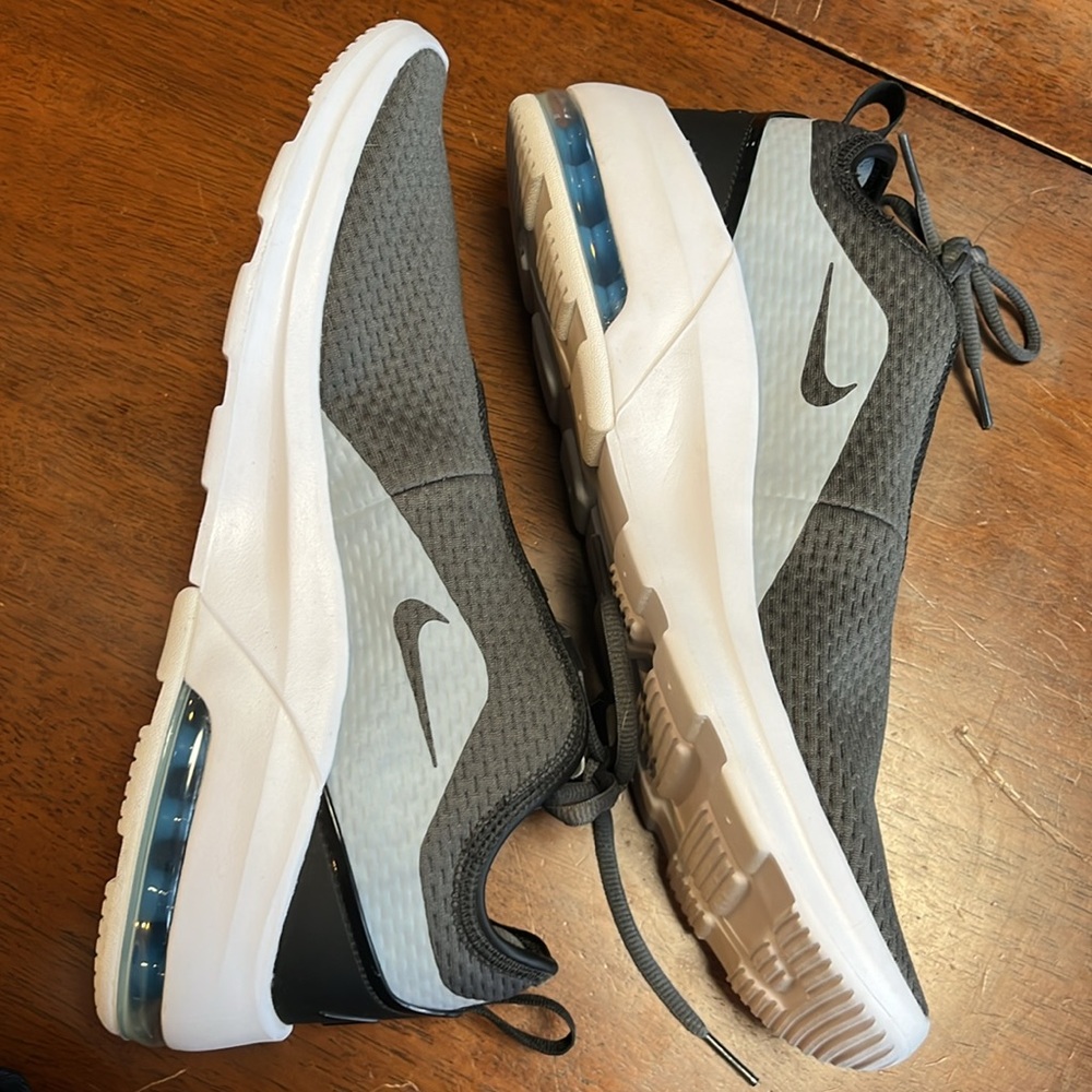 Nike Air Max Gray and Blue Athletic Shoe - Picture 4 of 7
